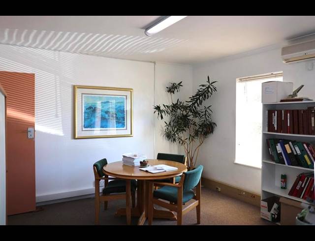 BUSINESS PROPERTY TO RENT IN HIGH CAPE